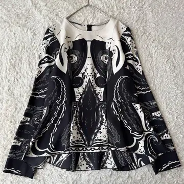 컨디션 최상 에트로 실크 페플럼 블라우스 페이즐리 플레어 지퍼 40