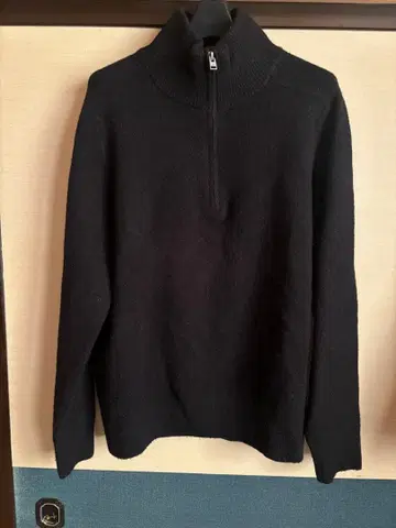 JW Anderson UNIQLO 블랙 하이넥 하프 지퍼 스웨터