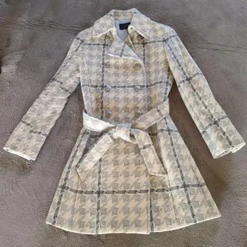 새상품급 Le souk 아이보리 x 그레이 체크 무늬 롱 코트