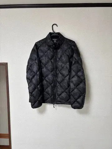 Eddie Bauer 다운 자켓 L 사이즈 블랙 카모플라쥬