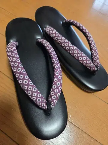 통굽 조리 보라색 무늬