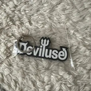 deviluse 키링 블랙/화이트