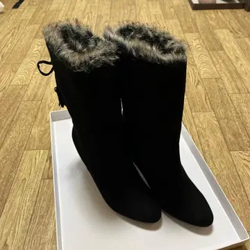 Pitti 블랙스 에이드 인조 모피 어그 부츠 23.5EE