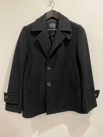 투모로우랜드 피 코트