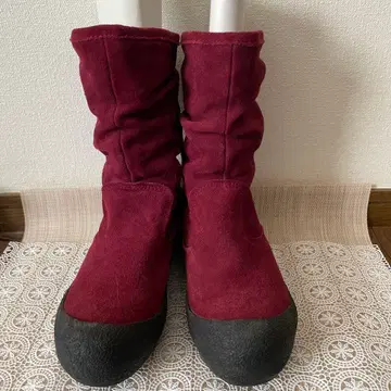 어그 부츠 와인 레드