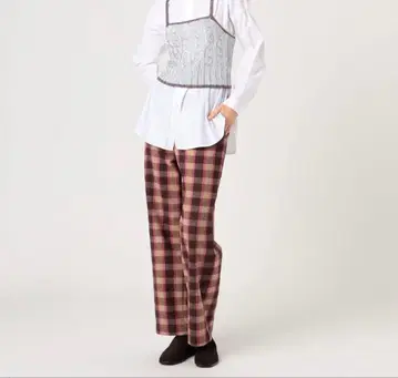 새상품 미사용 택 포함 맥피 체크 스트레이트 팬츠 핑크 브라운