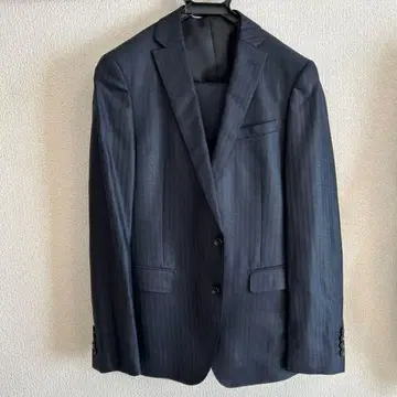 [ 물건 정리중 ] 남성용 수트 클리닝 완료