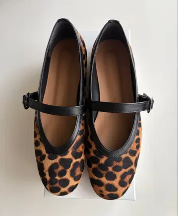 SPICK&SPAN 레오파드 멜리제인