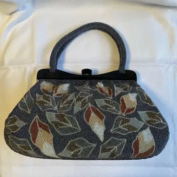 미사용 비즈 핸드백 나뭇잎 무늬