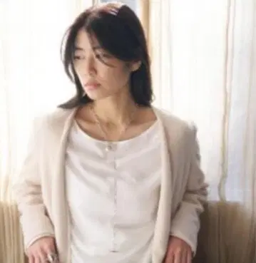 Nothing And Others 펄 장식 목걸이