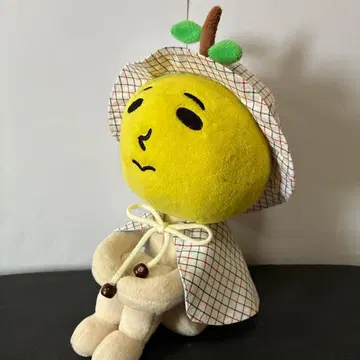 유즈타로용 케이프 & 햇 화이트 x 체크 무늬