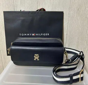 미사용 새상품급 타미힐피거 숄더백