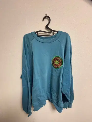 Paragraph 파란색 트레이닝복