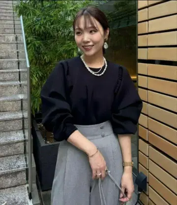 하라짱 콜라보 종이상자 니트 개더 상의 블랙 S 사이즈