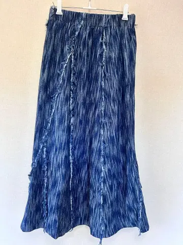 새상품 다크 블루 프린지 롱 스커트