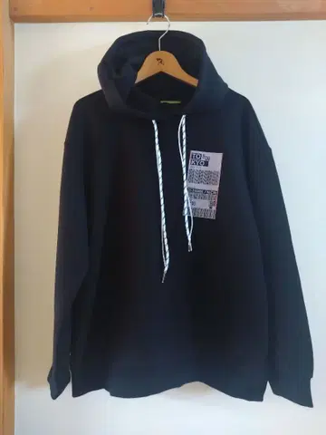 쿨 카레안 후드티