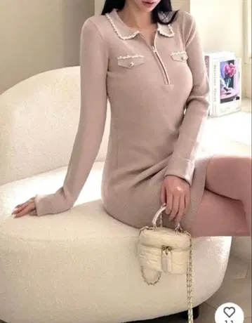 로얄 파티 펄 체인 트리밍 하프 ZIP 타이트 미니 원피스