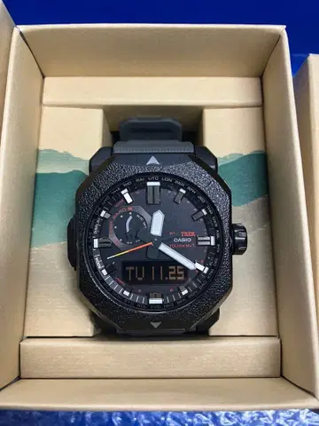CASIO PRO TREK PRW-6900BF
