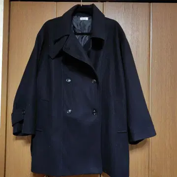 네이비 더블 브레스트 울 코트