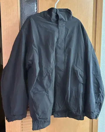 블랙 나일론 풀집업 자켓