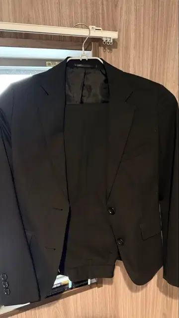 LES MUES 블랙 취업 정장