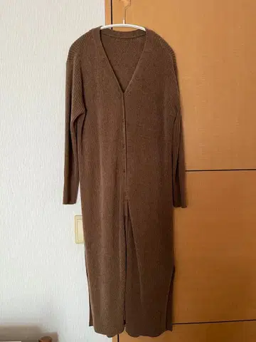 레리움 니트 원피스