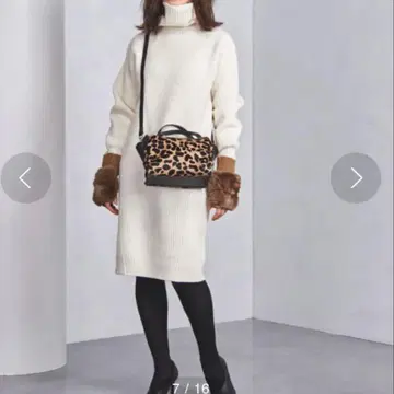 유나이티드 애로우즈 터틀넥 울 니트 원피스