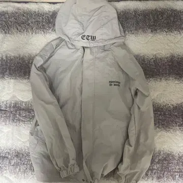 kutir 그레이 나일론 자켓