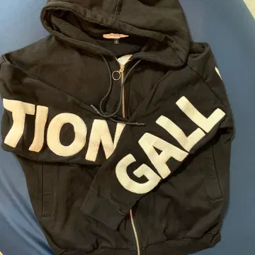 GALLIS ADDICTION 블랙 후드티 사이즈 4