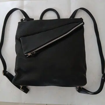 키타무라 블랙 가죽 백팩