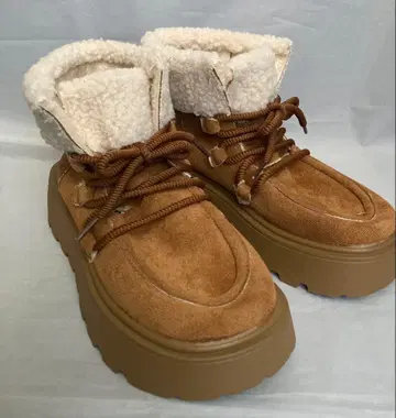 새상품 브라운 스웨이드 어그 부츠