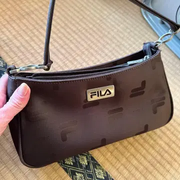 FILA 로고 브라운 핸드백