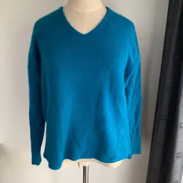 CLOCHE 블루 니트