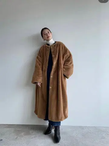 리코 퍼 롱 코트 (블랙)