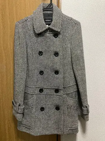 HusHush 체크 무늬 피 코트 클리닝 완료