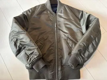 [ 새상품급 ] uniqlo u 유니클로 유 리버서블 MA-1 S 사이즈