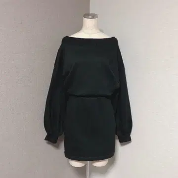 슬라이 맨투맨 원피스 블랙