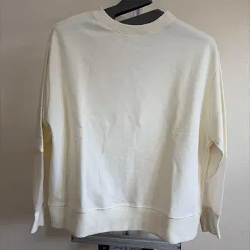 새상품 크림색 벌룬 슬리브 트레이닝복