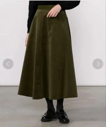 별주 Gymphlex 코듀로이 플레어 스커트 올리브