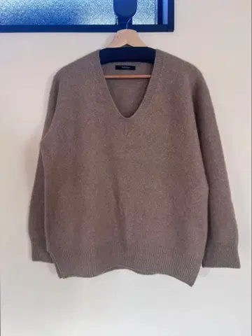 [ 미사용 ] Style Note 양모 폭스 혼방 V넥 니트