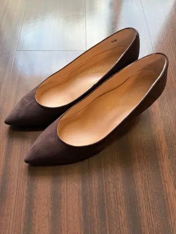 브라운 스웨이드 스틸레토 펌프스