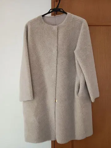 갸라르다 가란테 무스탕/보아 2way 코트