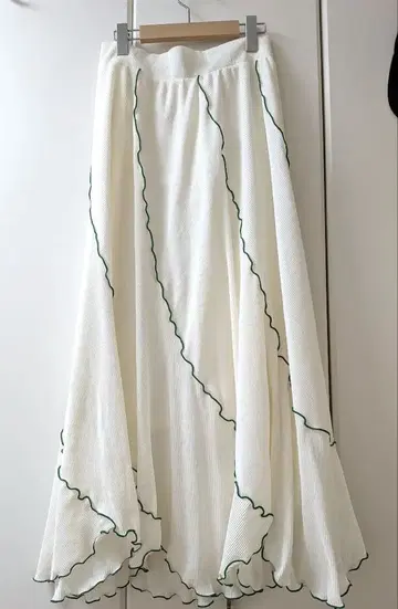 아사기니뇨 POPPY 마가렛 플리츠 스커트 (화이트)