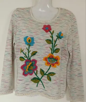 Ungaro 플라워 자수 스웨터