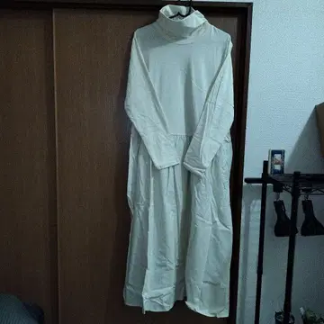 리브인컴포트 아이보리 3L 긴팔 터틀 이너 원피스