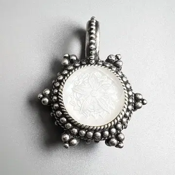 스티븐듀에크 펜던트 탑 참