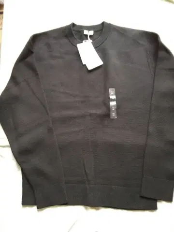 유니클로 U 밀라노 리브 크루넥 스웨터 M 사이즈