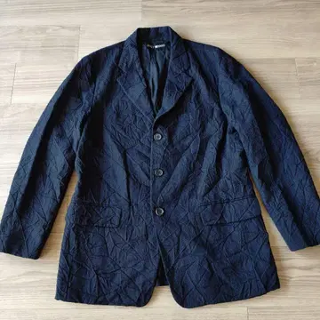 ISSEY MIYAKE 주름 가공 자켓