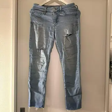 Levi's 711 스키니 데님 데미지 가공