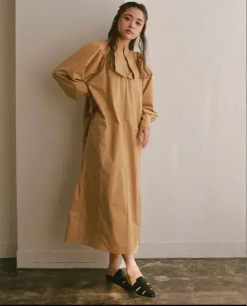 philme 백 티어드 원피스 베이지 오오조노 모모코